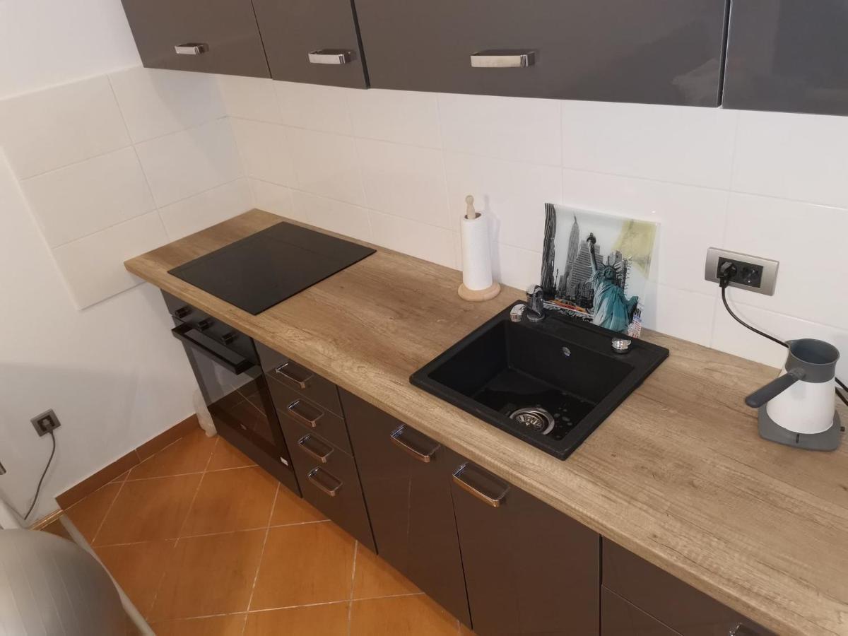 Apartment Luki Novi Sad Exteriör bild