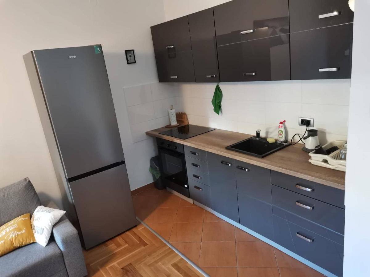 Apartment Luki Novi Sad Exteriör bild