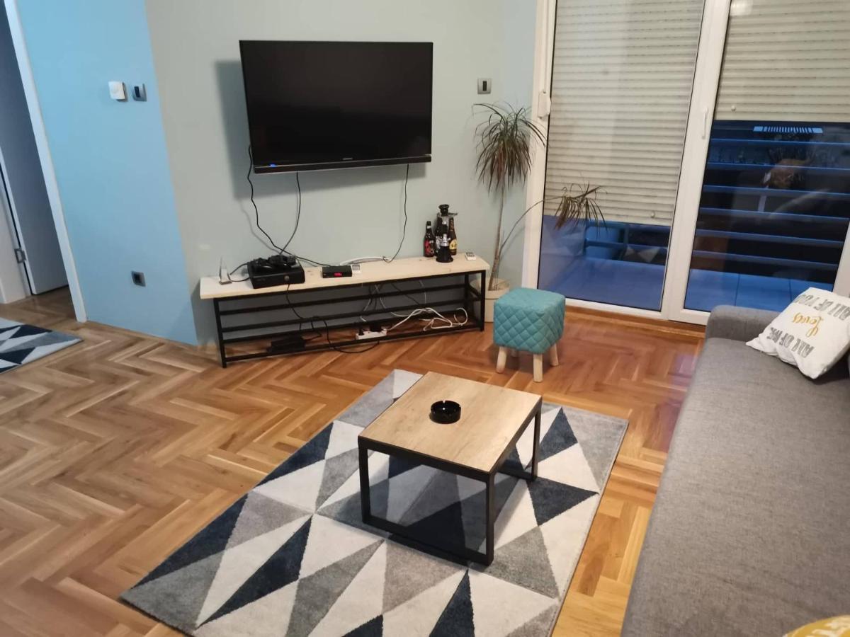 Apartment Luki Novi Sad Exteriör bild